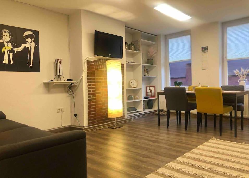 Ferienwohnung Studio Emdecker Am Delft Emden Exterior foto